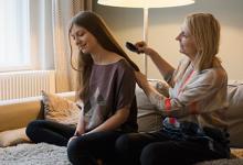 女性頭發掉的厲害怎么辦？快學護理方法