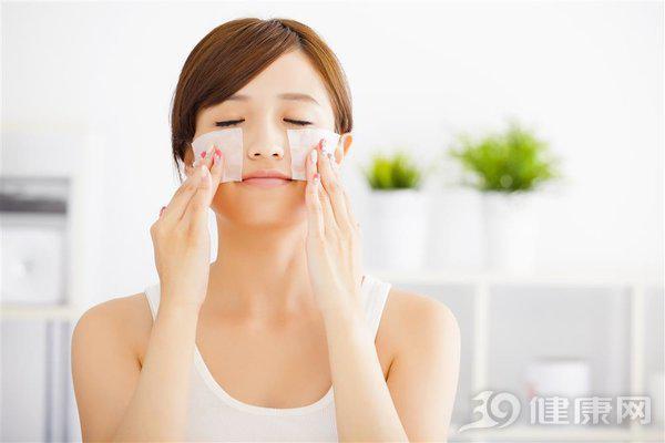 皮膚干燥開裂 哪些是補(bǔ)水的好方法