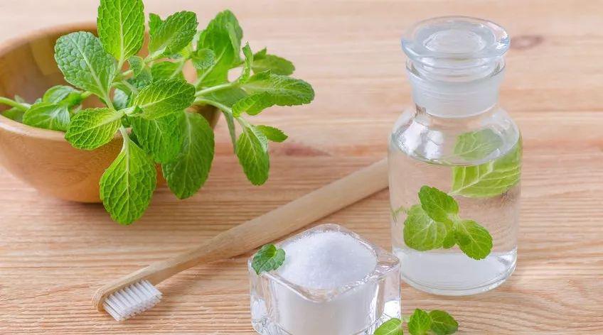 美白牙膏不美白？牙齒美白 這 4 個坑別踩