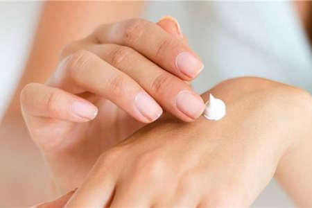 肌膚受損滿臉痘痘，這些辦法輕松解決