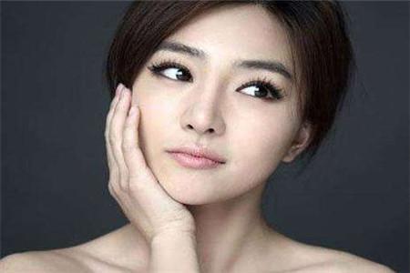 漂亮美女想要白皙肌膚,這些護(hù)理小竅門最重要-易網(wǎng)健康養(yǎng)生網(wǎng) 漂亮美女想要白皙肌膚,這些護(hù)理小竅門最重要