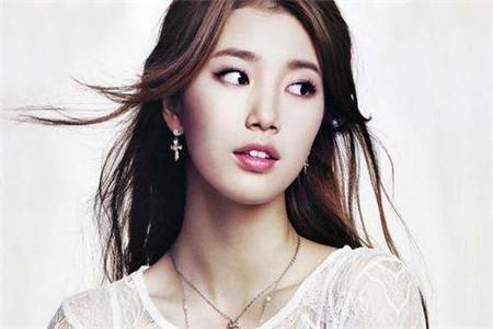 漂亮美女想要白皙肌膚,這些護(hù)理小竅門最重要-易網(wǎng)<a href=http://m.henggaotouzi.com/ target=_blank class=infotextkey>健康養(yǎng)生</a>網(wǎng) 漂亮美女想要白皙肌膚,這些護(hù)理小竅門最重要