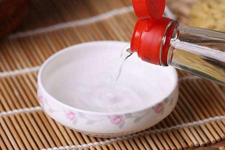 白醋洗臉的正確方法，食醋美容不傷膚的技巧