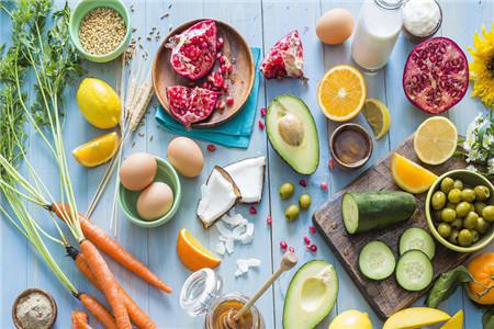 淡化臉上斑點的三大辦法，日常生活多加注意