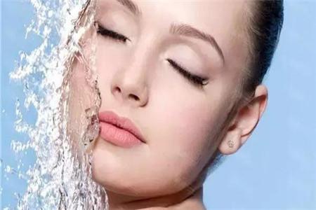 抬頭紋影響顏值，你應該注意的事項有這些