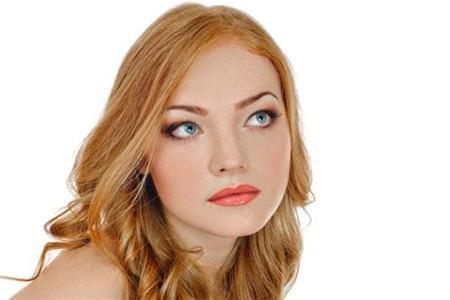 睡前給肌膚保濕護理的機會，夜間護膚步驟關鍵性強