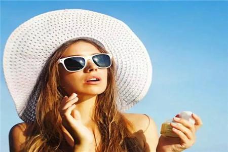 年紀增長以后，不同年齡女性的肌膚保養策略