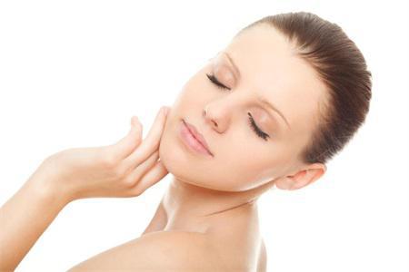 怎么美白皮膚最有效？它可以改善膚色不均并提亮膚色