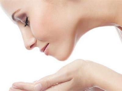 護膚小常識：這樣清潔面部，你一定會很美