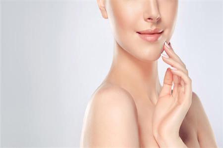 敏感肌經常性出現紅血絲，緩解臉部肌膚刺激是關鍵