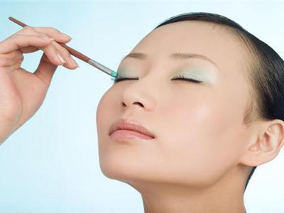 快速學習美白方法都有哪些，美背美容變白的秘密在這里