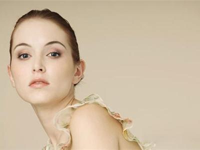 肌膚長痘頻發，三大要點兩大步驟讓祛痘方法更簡單