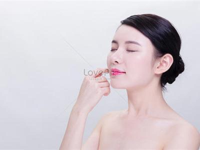 夏季抗痘美白指南，十大注意事項遠離長痘痘煩惱