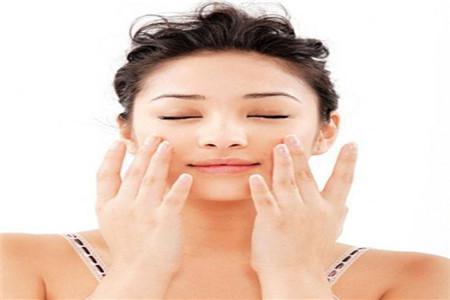 深究肌膚老是暗沉發黃的三大原因，解決皮膚問題不煩惱