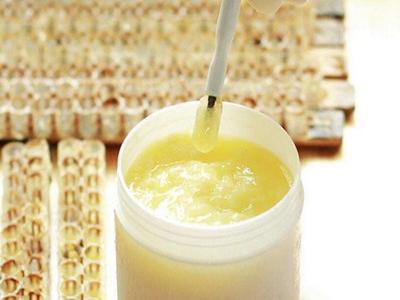 蜂王漿美容功效祛黃褐斑，使用需要注意的副作用