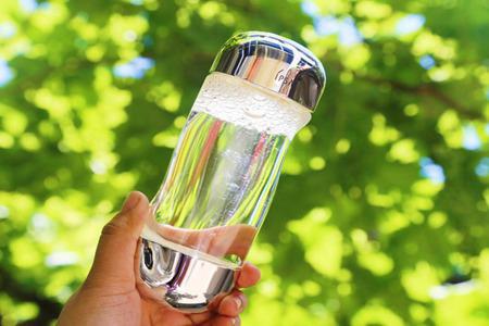 精華水護膚品六大排行，哪個品牌性價比更高