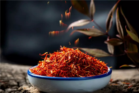 美容護(hù)膚的方法很簡單,掌握四個(gè)正確步驟-易網(wǎng)<a href=http://m.henggaotouzi.com/ target=_blank class=infotextkey>健康養(yǎng)生</a>網(wǎng) 美容護(hù)膚的方法很簡單,掌握四個(gè)正確步驟