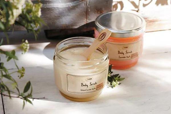 磨砂膏和去角質有什么區別?哪個好?