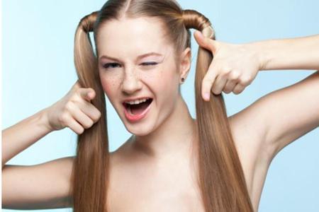 臉上長斑的五個原因，女性調理去斑的生活小竅門