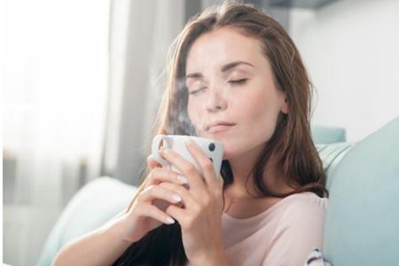 臉上長斑的五個原因，女性調理去斑的生活小竅門