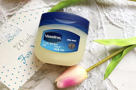 凡士林的作用和用途，美容保濕女性冬天必備