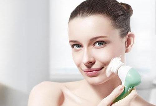 洗臉儀洗臉會導致毛孔變大嗎 如何正確使用洗臉儀