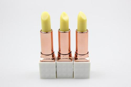 潤唇膏的制作方法是什么?告訴你如何制作唇膏!