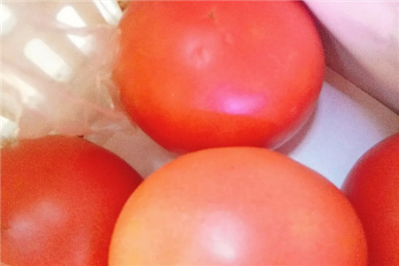 暗黃皮膚如何美白，三個美白方法擁有水嫩肌膚