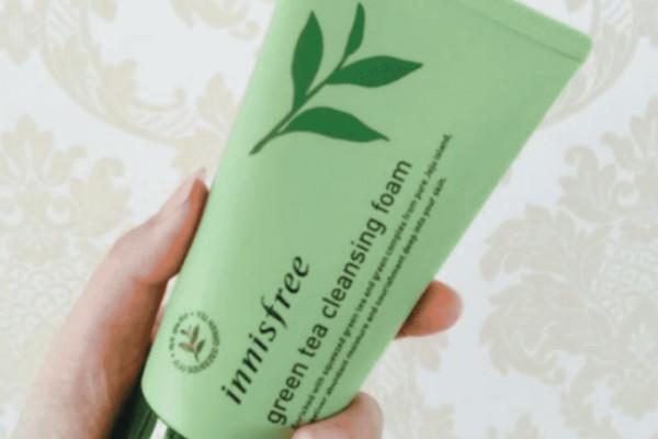 洗面奶洗完臉很緊繃是好還是不好?為什么會這樣?-易網健康<a href=http://m.henggaotouzi.com/jkys/ target=_blank class=infotextkey>養生</a>網 洗面奶洗完臉很緊繃是好還是不好?為什么會這樣?