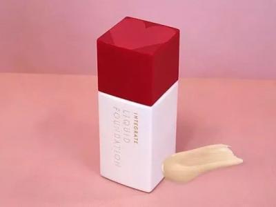 唇部打底膏和潤唇膏的使用順序是什么?經常使用潤唇膏有害嗎?