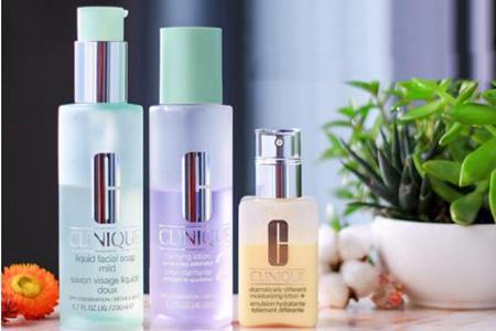 倩碧品牌的檔次適用年齡，倩碧黃油滋潤(rùn)功效保護(hù)干燥肌膚