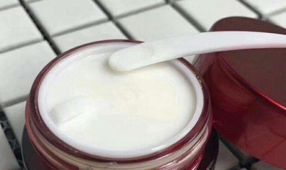 眼霜可以當面霜用嗎?為什么？