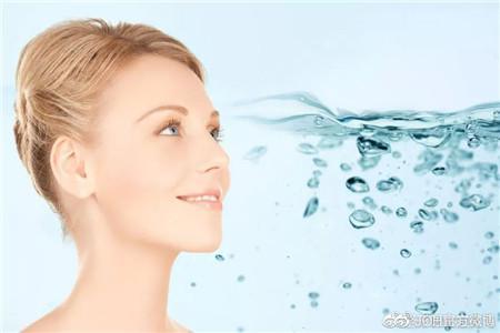 六個睡前護膚順序 水嫩白膚女人如何護膚的小心機