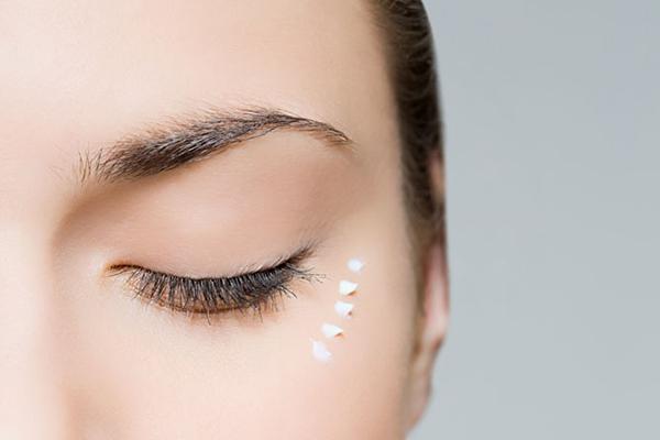 卸妝后如何護(hù)膚 卸妝后應(yīng)該如何保養(yǎng)皮膚