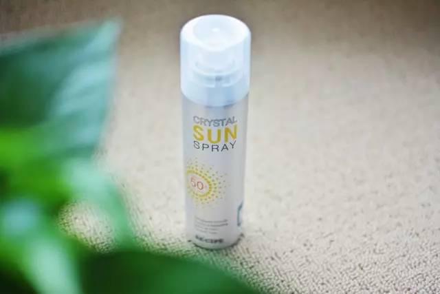 防曬噴霧可以上高鐵嗎?防曬噴霧對皮膚有害嗎?-易網健康<a href=http://m.henggaotouzi.com/jkys/ target=_blank class=infotextkey>養生</a>網 防曬噴霧可以上高鐵嗎?防曬噴霧對皮膚有害嗎?