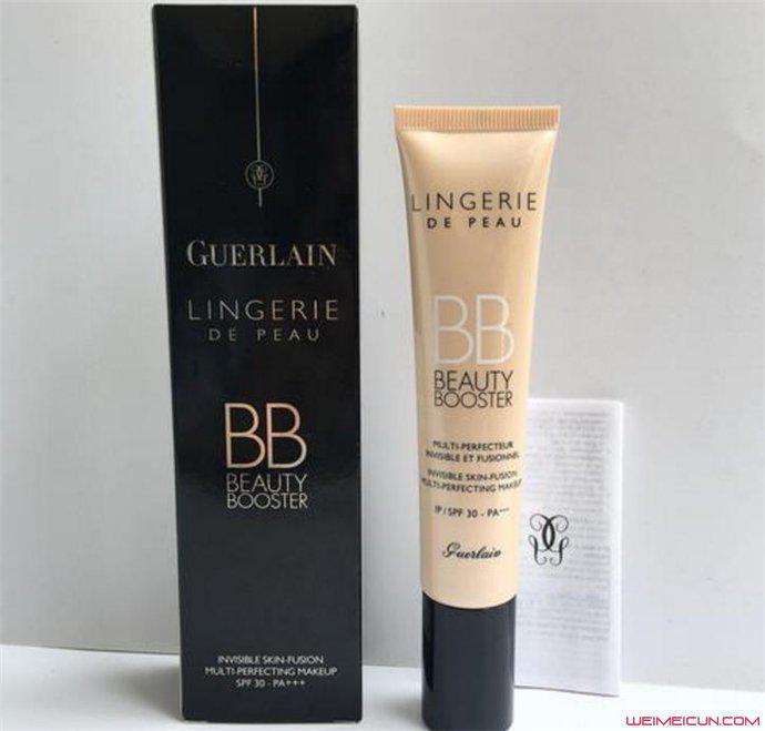 BB霜和粉底液能一起用嗎 來了解下二者的區別和作用