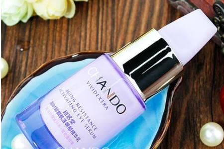 眼霜的正確使用方法，女生眼部肌膚煥發年輕的秘訣