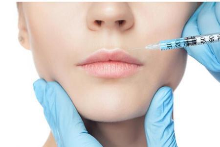 玻尿酸護(hù)膚的作用和危害,女性打玻尿酸三年后臉僵-易網(wǎng)健康養(yǎng)生網(wǎng) 玻尿酸護(hù)膚的作用和危害,女性打玻尿酸三年后臉僵