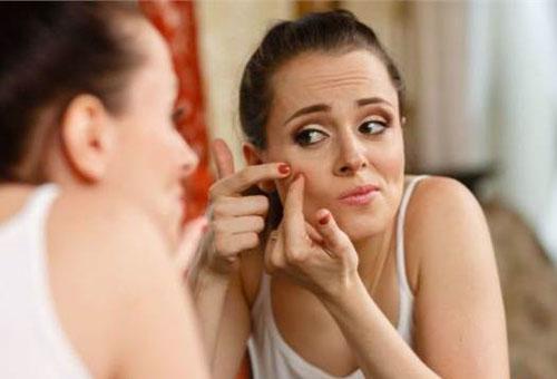 臉上的痘坑能去除嗎 簡單9招讓你擺脫“月球臉”