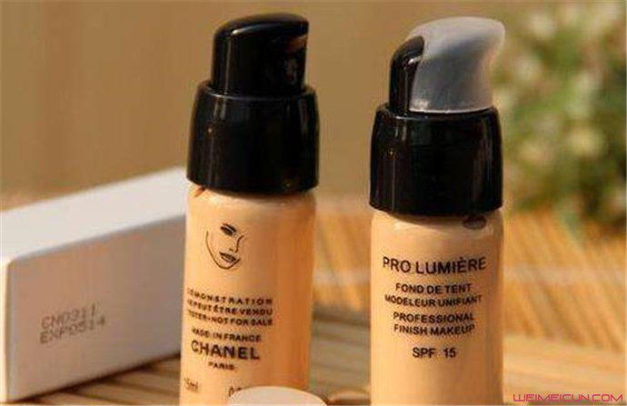 粉底液和bb霜哪個先用 首先也要清楚二者有什么區別