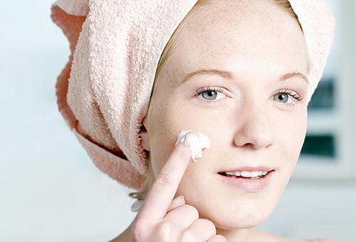 女性如何去除眼部皺紋？送你6種方法淡化皺紋