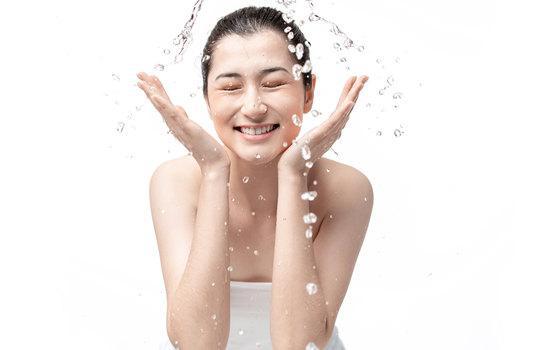 用熱水洗臉可以殺螨蟲嗎 去除面部螨蟲的方法