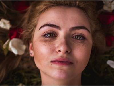 光子嫩膚的危害缺陷，女性做醫(yī)美光子嫩膚停了會怎樣