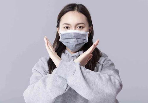 長時間戴口罩給肌膚帶來哪些不適？如何正確護理？