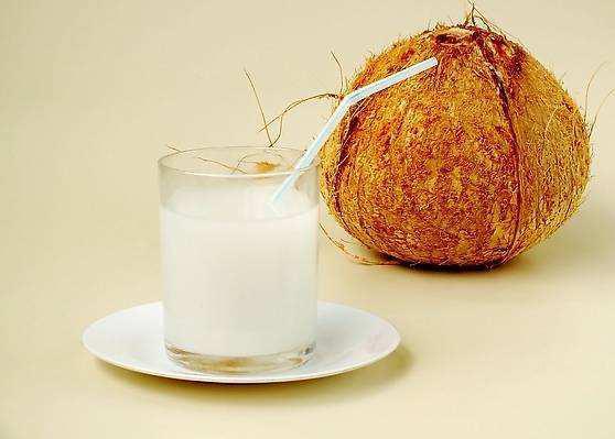 椰子汁的功效，能美顏護膚！