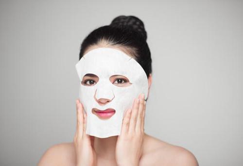 敷完面膜后的護膚步驟 沒做好這4點相當于白敷
