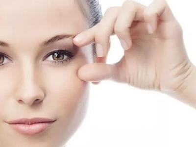 眼部保養秘籍顯年輕的最好是方式