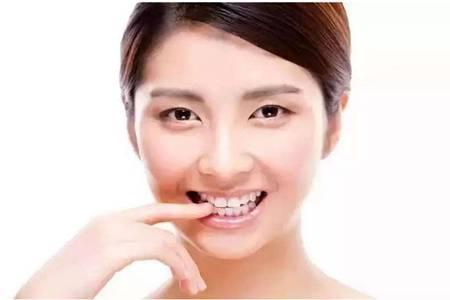 女性法令紋怎么消除，教你六招去除顯老法令紋