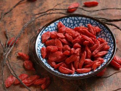 吃什么排黑色素最強？這些食物效果好