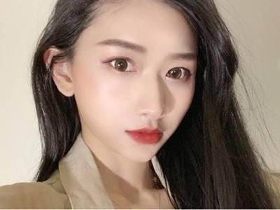 油性皮膚怎么改善，夏天出油多長痘的護膚方法